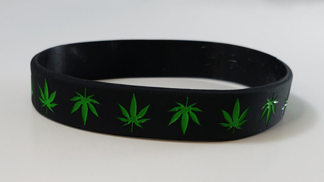 WRISTBAND/ BRACELET - CANNABIS LEAVES - 420 - BLACK